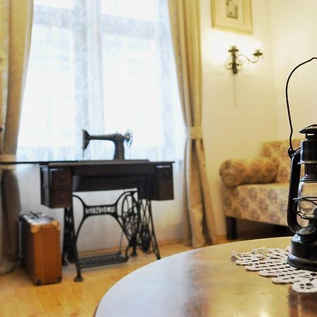 Traditional Slovak Apartment Bratislava Ngoại thất bức ảnh