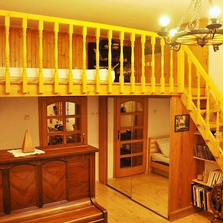 Traditional Slovak Apartment Bratislava Ngoại thất bức ảnh