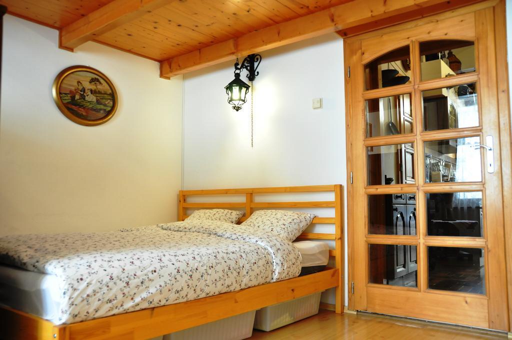 Traditional Slovak Apartment Bratislava Ngoại thất bức ảnh