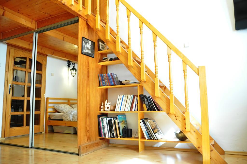 Traditional Slovak Apartment Bratislava Ngoại thất bức ảnh