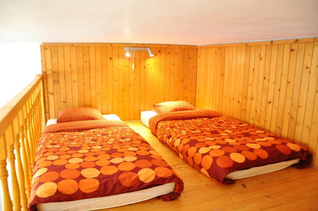 Traditional Slovak Apartment Bratislava Ngoại thất bức ảnh